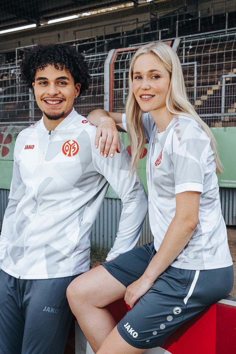 Warm-Up Jacke 25/26 Herren